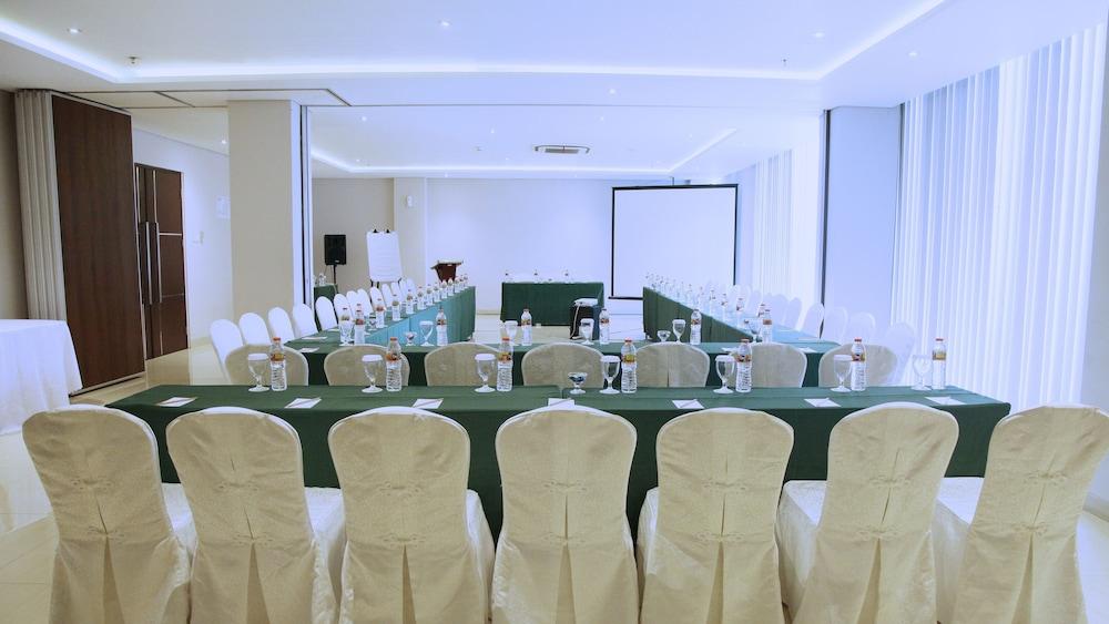 Pasar Baru Square Hotel Bandung Exterior photo